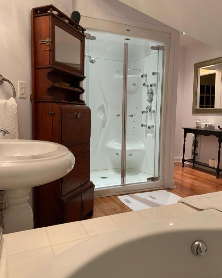 Monroe House Executive Guest Suites St. John's Zewnętrze zdjęcie