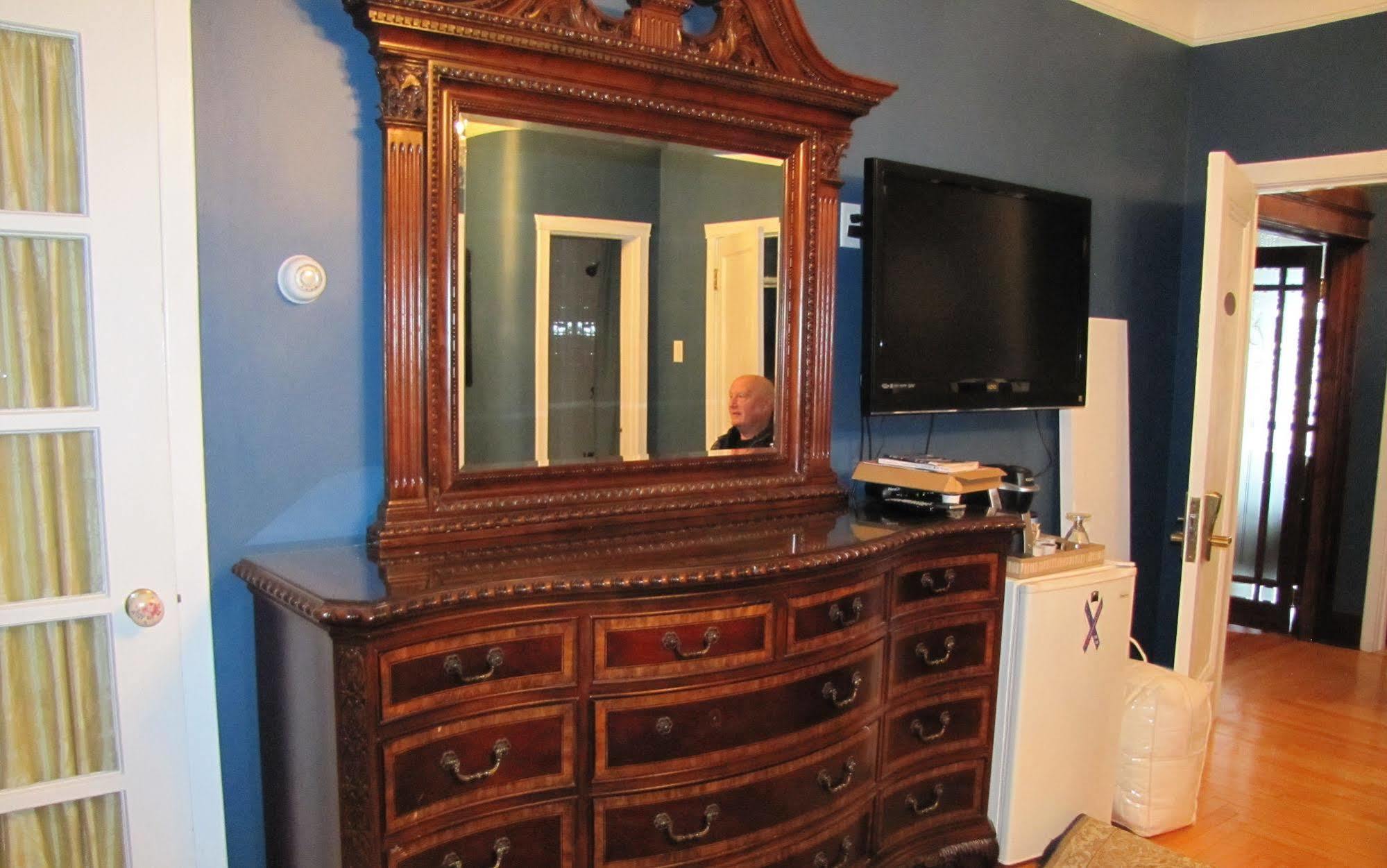Monroe House Executive Guest Suites St. John's Zewnętrze zdjęcie